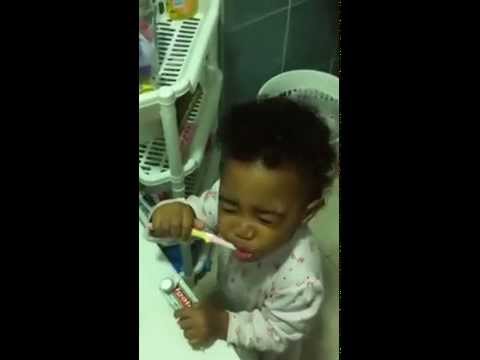 download lagu mp3 mp4 Octopizzo Wife, download mp3 Octopizzo Wife free downloadn, video klip Octopizzo Wife