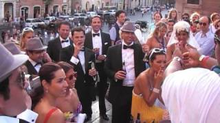 RL Rowe sings on the Spanish Steps in Rome