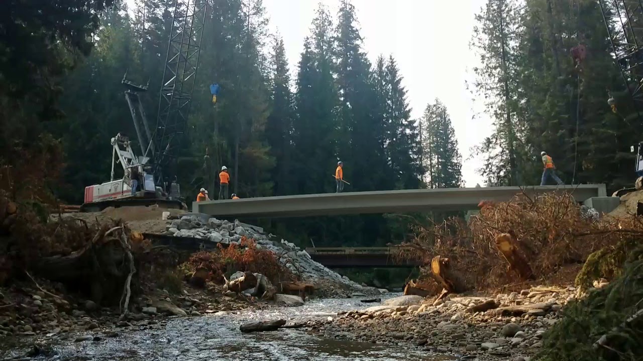 Big Creek Bridge Girder Installation  - Timelapse
