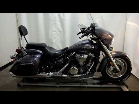 2014 Yamaha V Star 1300 Deluxe in Eden Prairie, Minnesota - Video 1