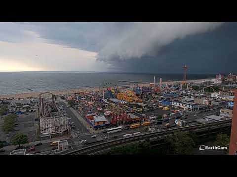New York City Shelf Cloud and Thunderstorm