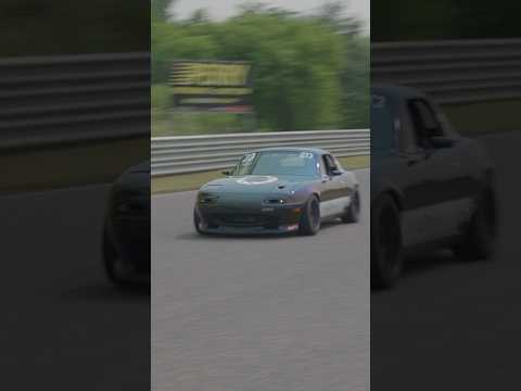 Racing a 32 year old MAZDA MIATA MX5! Full video on the channel 🏁📽️👉🏽 #racing #calabogie #miata