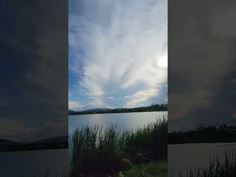 Goku apareceu no céu