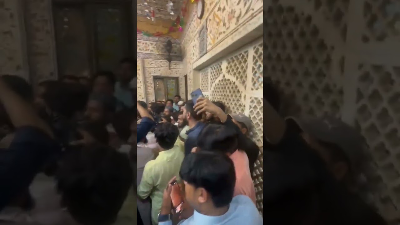 Darbar bhully sha....