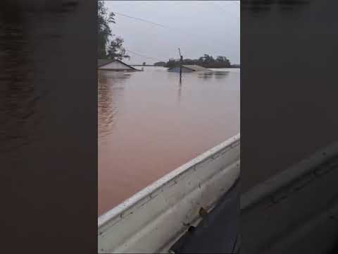 Essa é a situação da cidade de vera cruz Rio grande do Sul enchente 😭