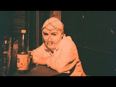 Hanna Noir über ihre EP „Unten“, was die Maske mit ihr macht, Zeit im Lockdown, Weiterentwicklung.