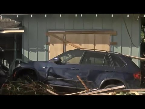 Hurricane Lowell threw 