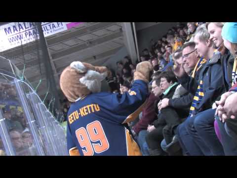 12.3.2015 Lukko-Pelicans: Parhaat palat kentän ulkopuolelta.