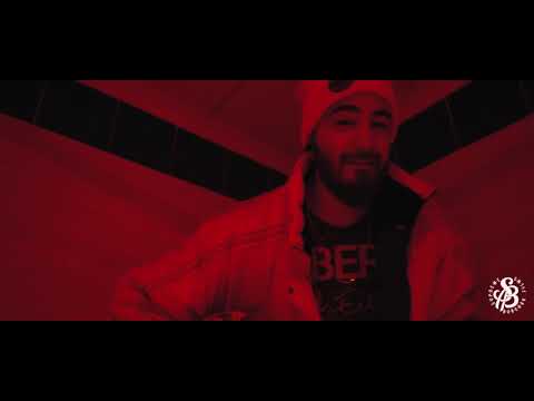 ELPUTOLUISMO - Corazazones de cemento 💔 ( Shot by @supremeburchak )