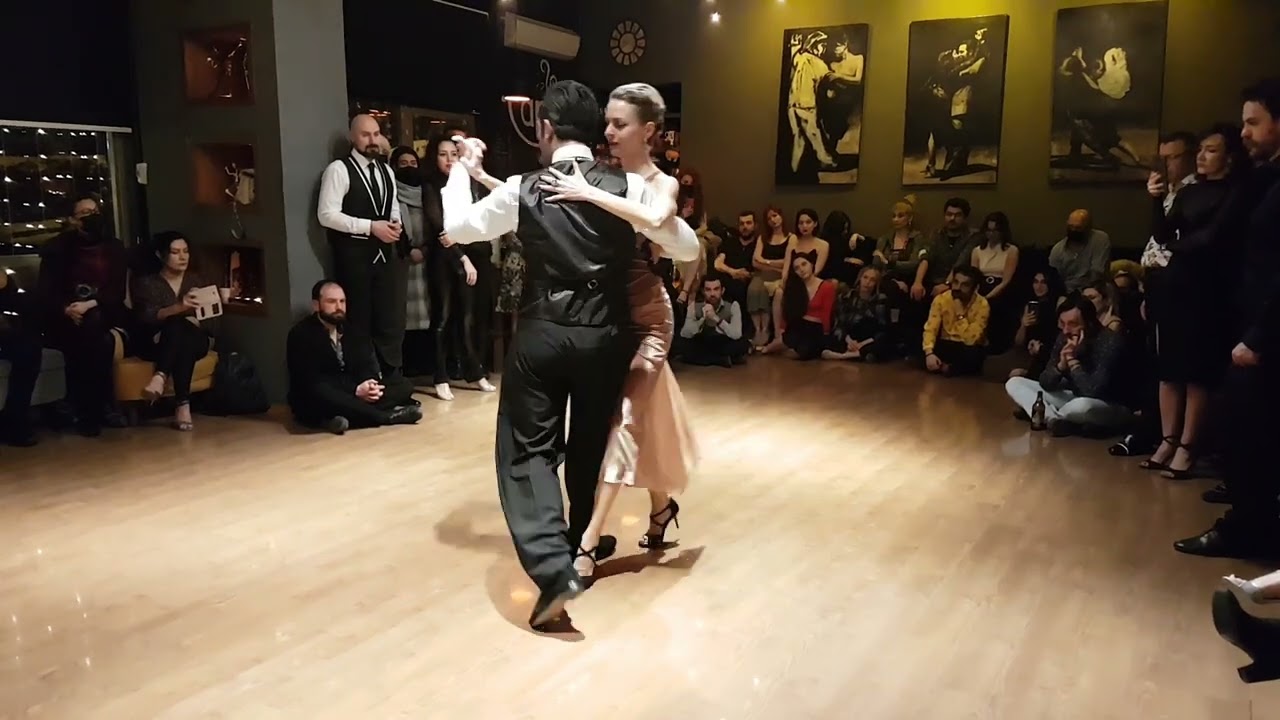 2022 01 23 Anna Rubinchik & Selahattin Temurçin 4/4 @ Akademi Tango