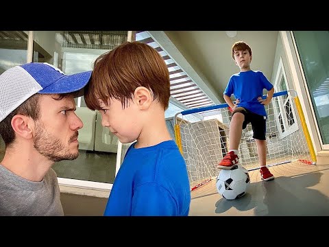 FUTEBOL com MARCOS na VARANDA de casa - Família Brancoala nos Estados Unidos