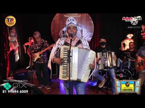 CANTANDO A MORTE DO VAQUEIRO EM PALMARES - PE. PARTICIPANDO DA LIVE DO MEU AMIGO WILSON MONTEIRO.