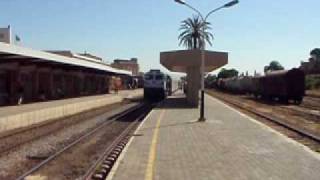 preview picture of video 'SNTF Algeria: 060 DS 10 departing Chlef'