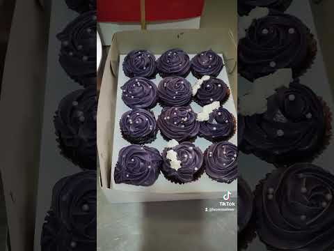 Birthday cake design 60 years old