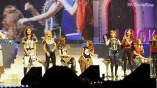 Idols dancing to Gangnam Style