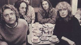 Def Leppard - Cant Keep Away From The Flame