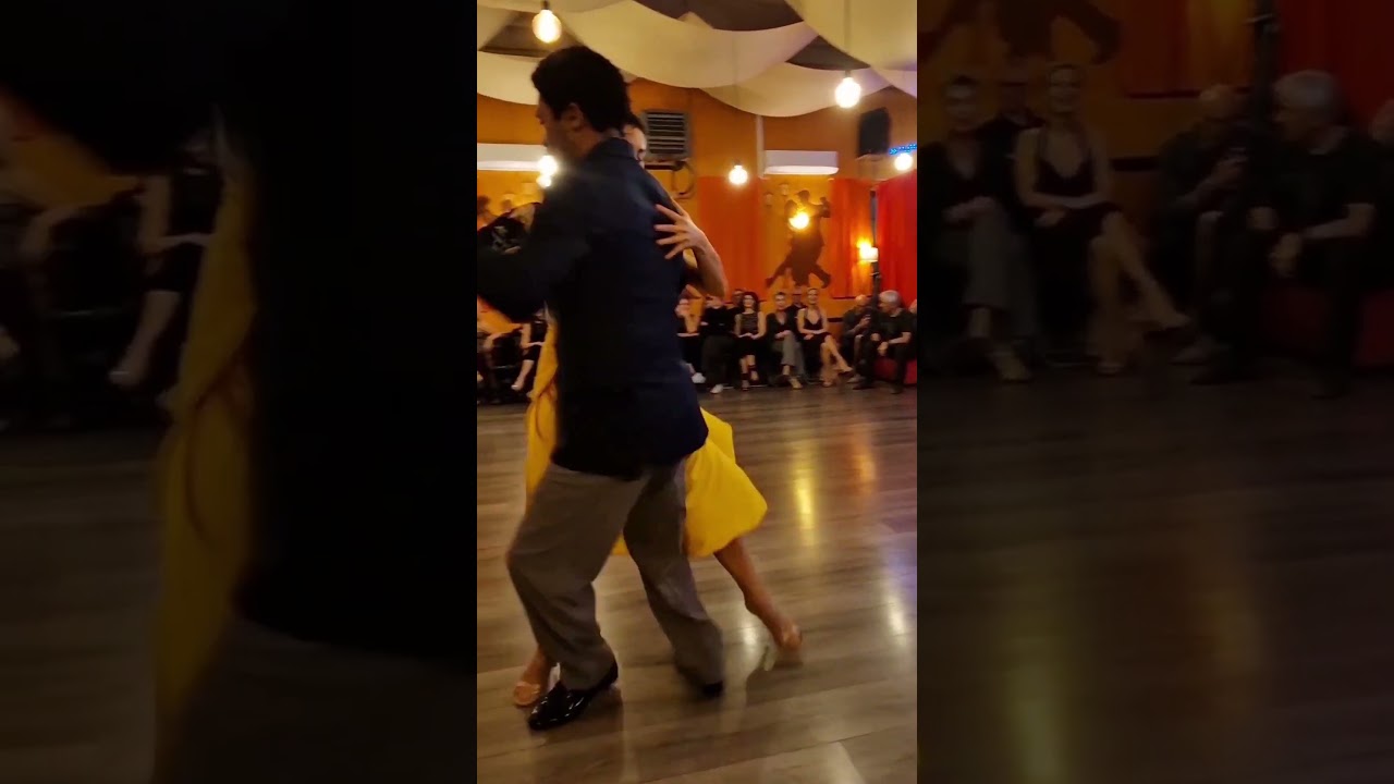 Miedo. Julio Alvarez and Silvina Tse. Orq Juan D'arienzo. #silvinatse #julioalvarez #tangoargentino