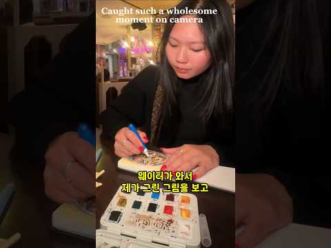 파리 레스토랑에서 그림 그리면