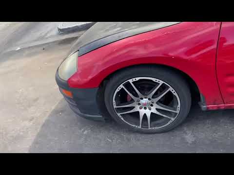 Mitsubishi Eclipse 2001 acelerando accelerating