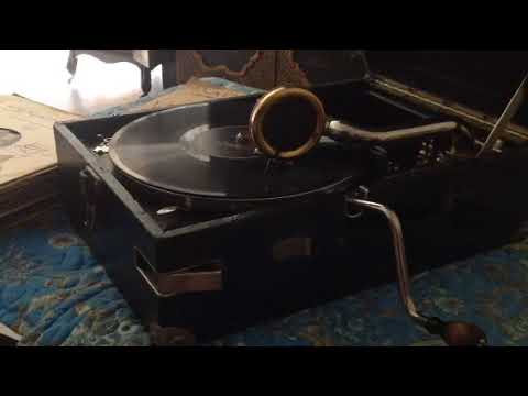 Last night I dreamed that you kissed me -Joe Green and he's Royal music makers 78 rpm record 1927