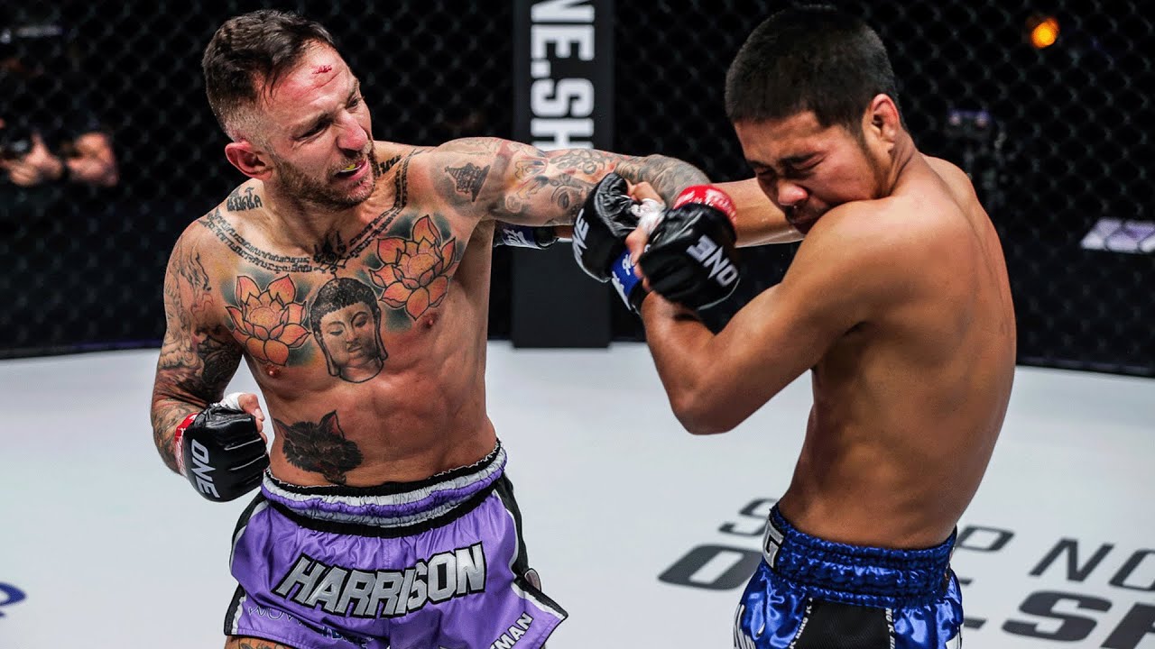 The WILDEST Round In Muay Thai 🤯 Liam Harrison vs. Muangthai