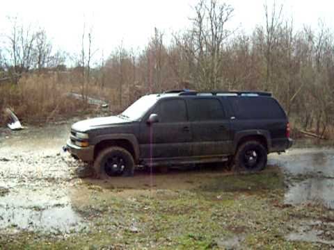 suburban z71 mudding