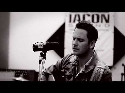 Sam Outlaw with Molly Jenson - Ghost Town (The Pyles Sessions)