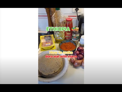 Doro wat with injera, the national dish of Ethiopia 🇪🇹