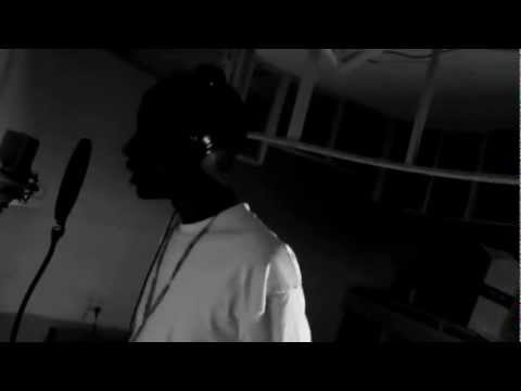 D-skeam - Feel It In The Air (In The Studio) Music Video