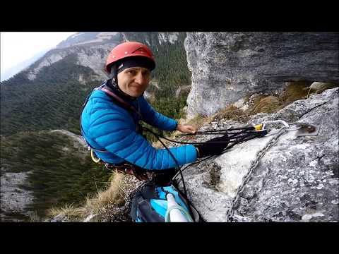 Cățărare de iarnă în traseul Creasta Estică, Cheile Bicazului, feb.2016