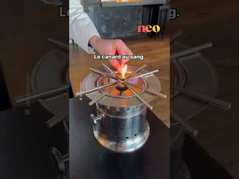 Quand Club resto pro découvre le canard au sang, une des spécialité de la Tour d'Argent