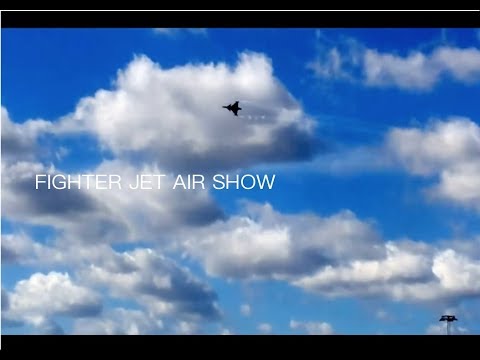 Awesome and loud fighter jet in Linköping 2016