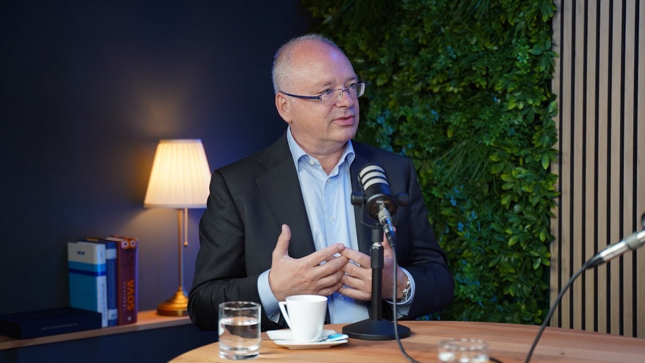 dr. Dejan Verčič: "Evropa je postala kot muzej na prostem" - podcast V sredini #4