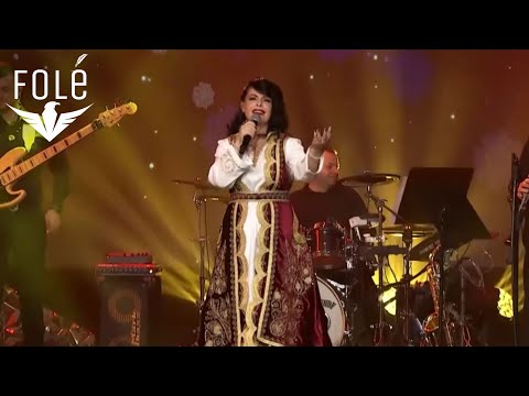 Aurela Gaçe - Kolazh jugu (Vlorë, Çame, Përmet) LIVE  .  Programi I Vitit të Ri 2024-2025 , RTK
