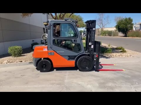 TOYOTA 8-series 8FGU30 6,000lb LP (Propane) #3183 - Forklift for Sale