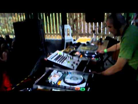 Nicky black market mc carasel.