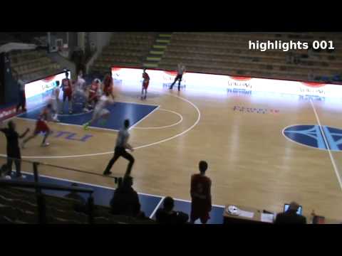 Smeč Jakuba Kádašiho v zápase proti Srbsku