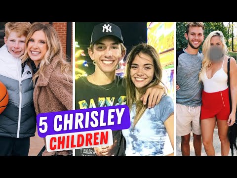 YouTube video about: What happened to grayson's dog on chrisley knows best?
