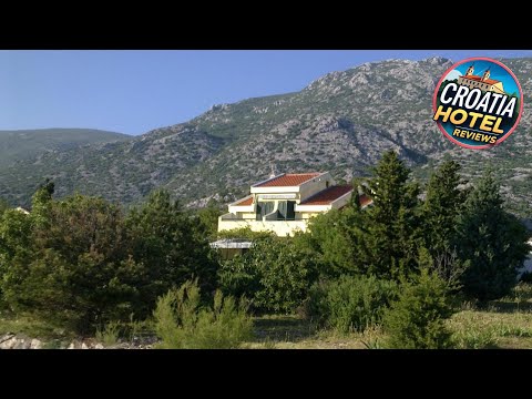 Apartment Matea - 20m from the beach | Cesarica, Croatia | Hotel Review 🏩
