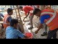 Worker Eating Food दिनभर की कड़ी मेहनत के बाद
