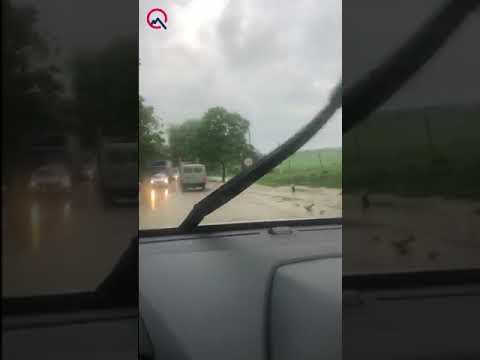 Şamaxı-İsmayıllı yolunu sel basdı – VİDEO Şamaxı-İsmayıllı yolunu sel basdı – VİDEO