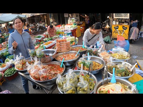 Cambodian street food 2023, walking tour traditional market in Phnom Penh City