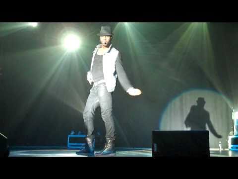 Jason Derulo doing Michael Jackson (Live)
