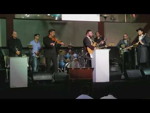 Eitan Katz singing מה אשיב by Shor Yoshuv Simcha Beis Hashoeva
