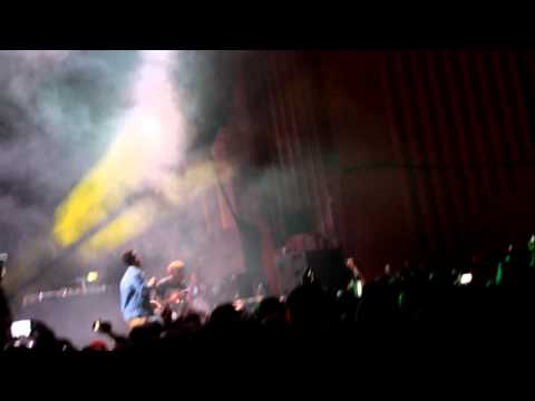 Wizkid UK Tour: Es Dee ft 2Kriss - Single