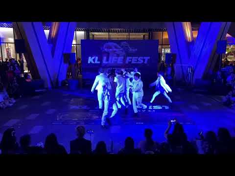 Ninjas - KL Lifefest 2023 Wanna One - Beautiful & Burn It Out