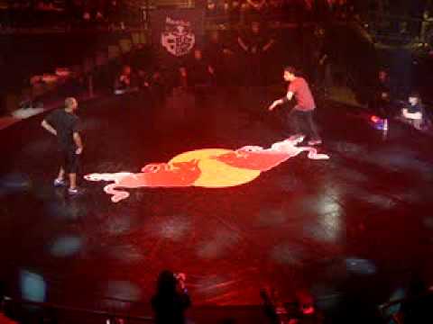 Red Bull BC ONE 2009 - Morris Vs. Lil G