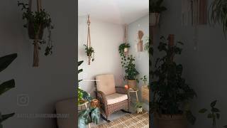 How plants can totally transform a space. #macrame #decor #bohodecor #boho #planthanger #bohochic