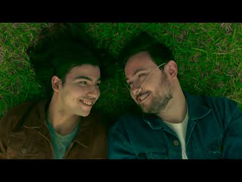 Trailer de Os Santos (2022)