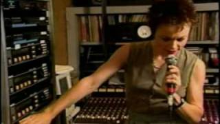 Laurie Anderson - Home studio (late 80's) - 02